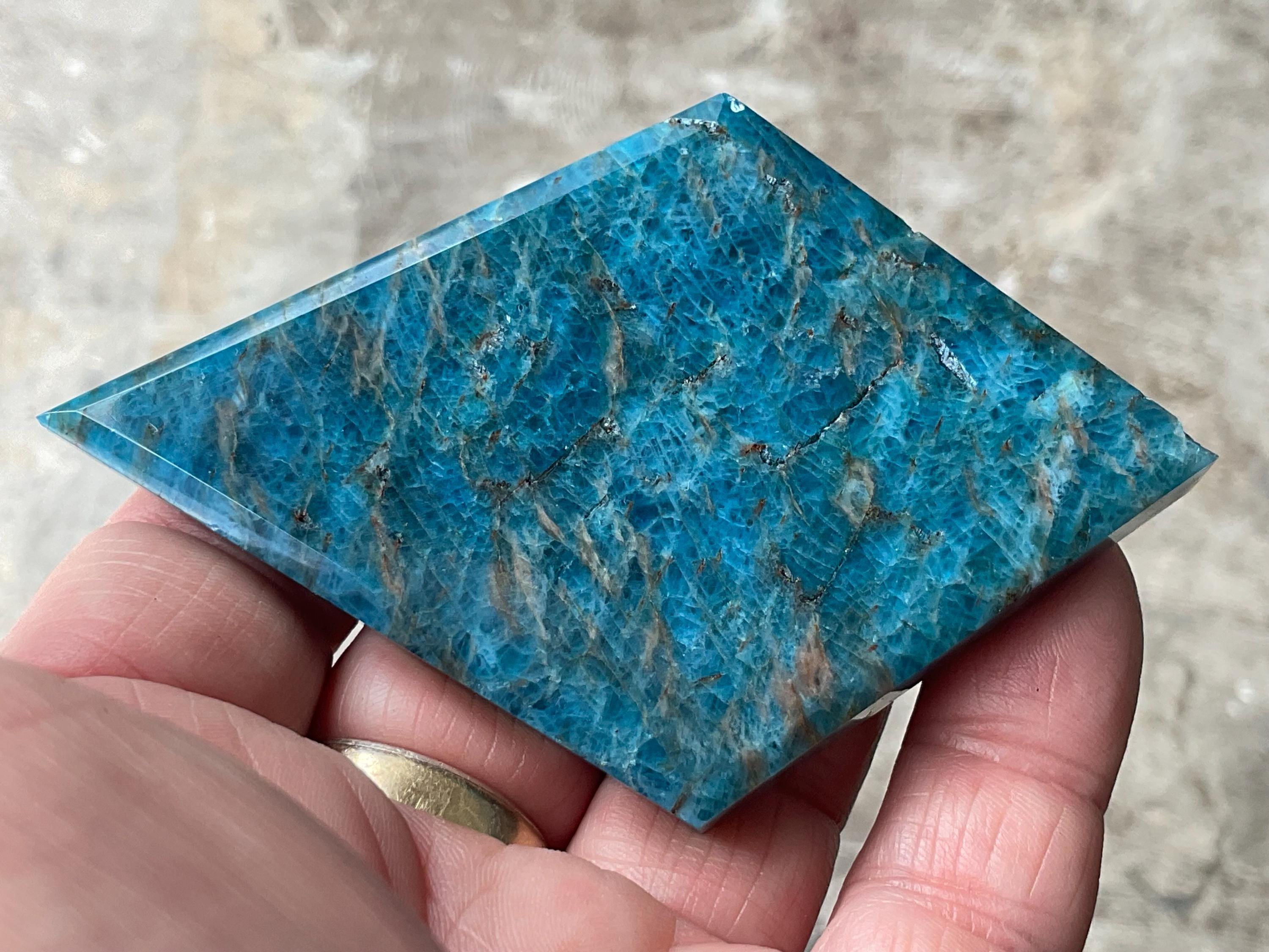 88g Blue Apatite Polished Diamond with stand 3C