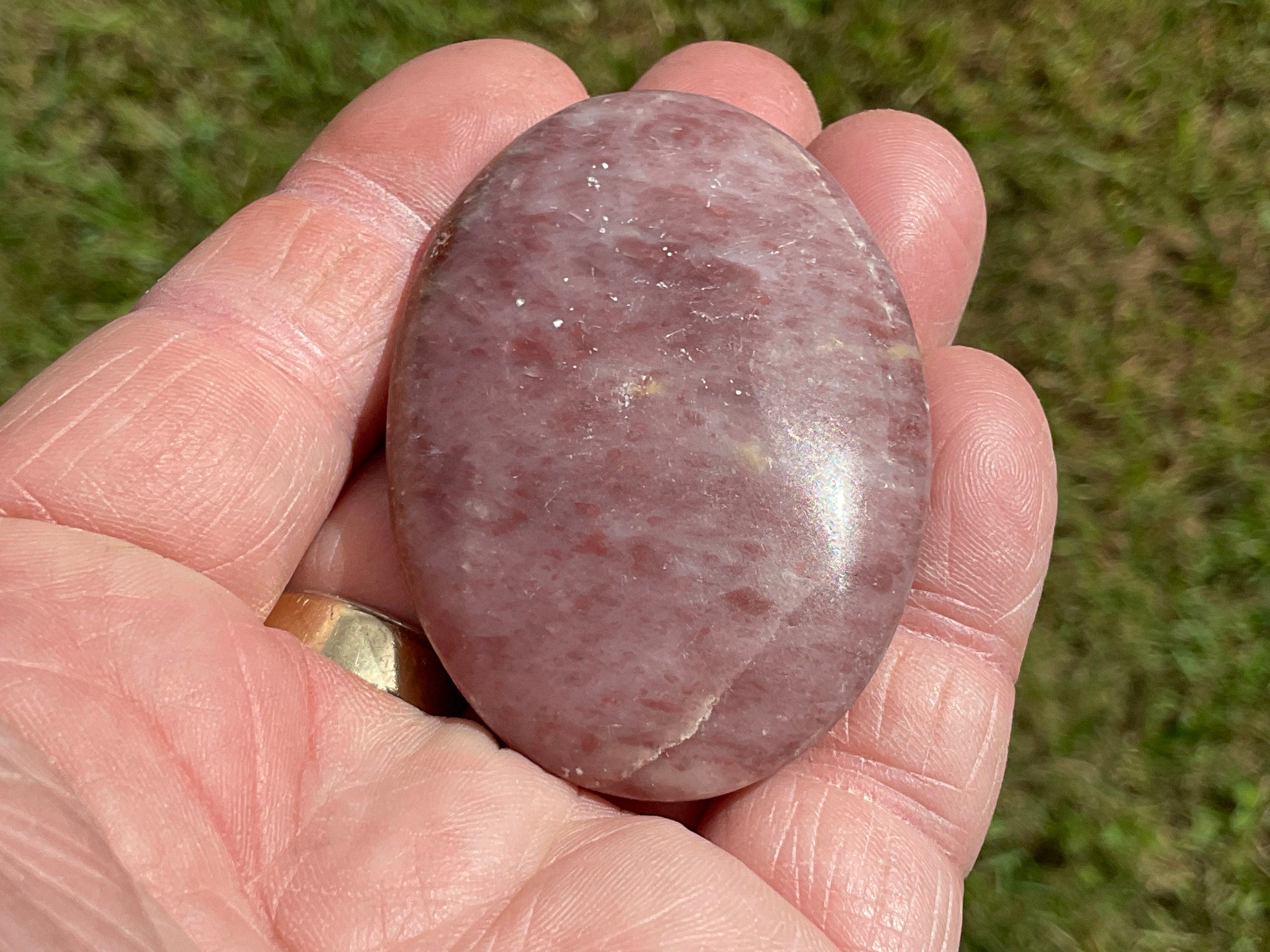 52g Pakistan Strawberry Jasper Palmstone 1A