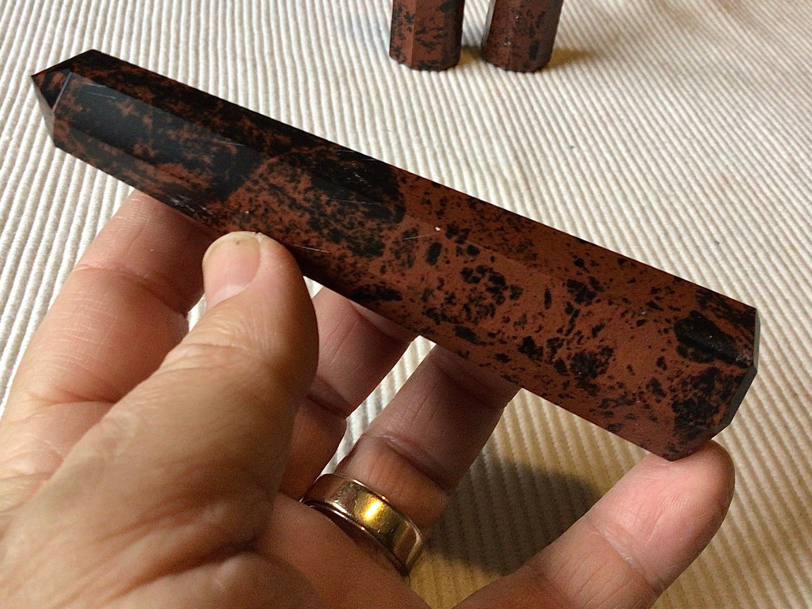 114g Mahogany Obsidian Generator 2D
