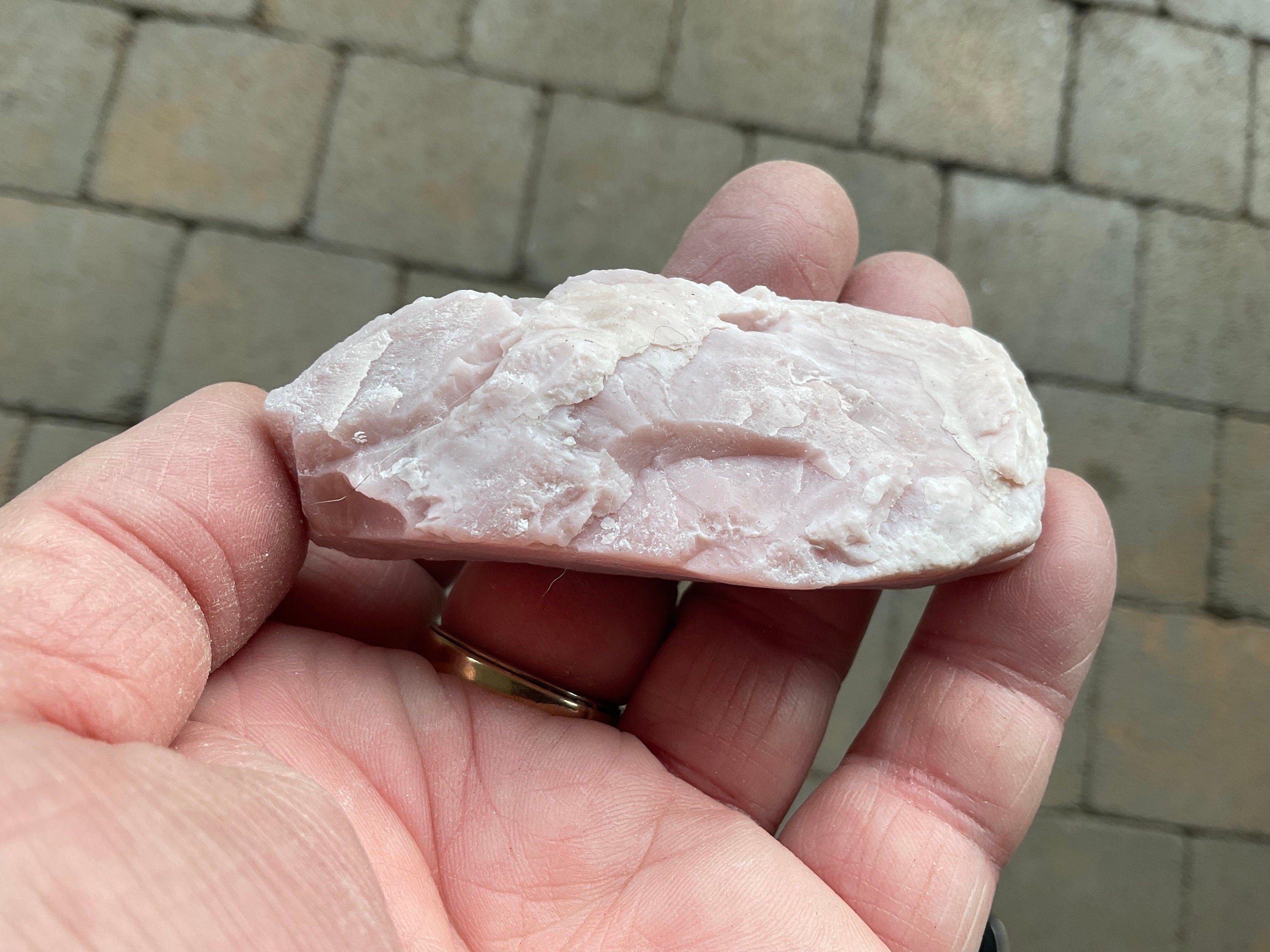 66g Mexican Pink Opal Rough 1C