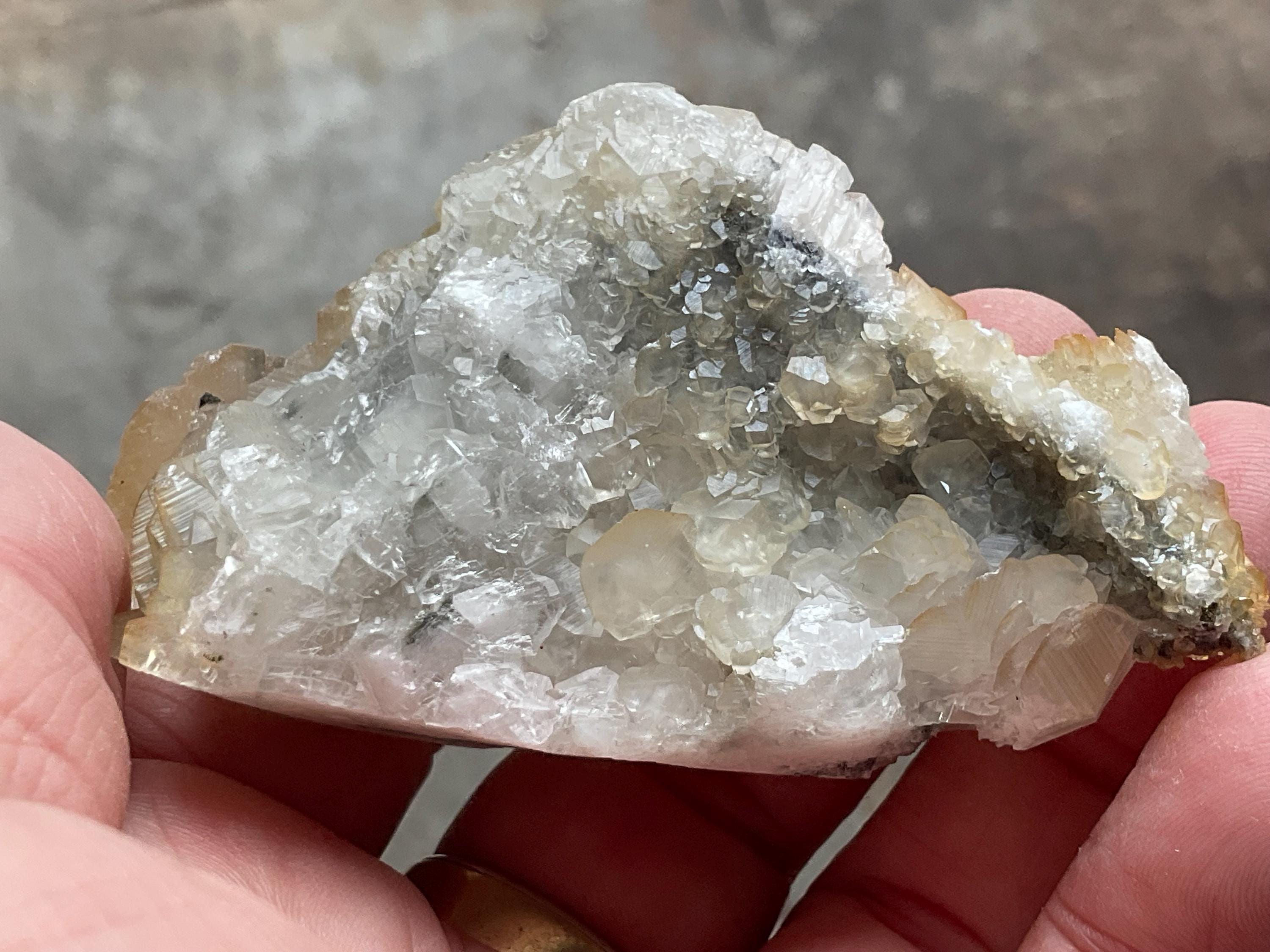 104g Calcite Specimen from Guizhou, China