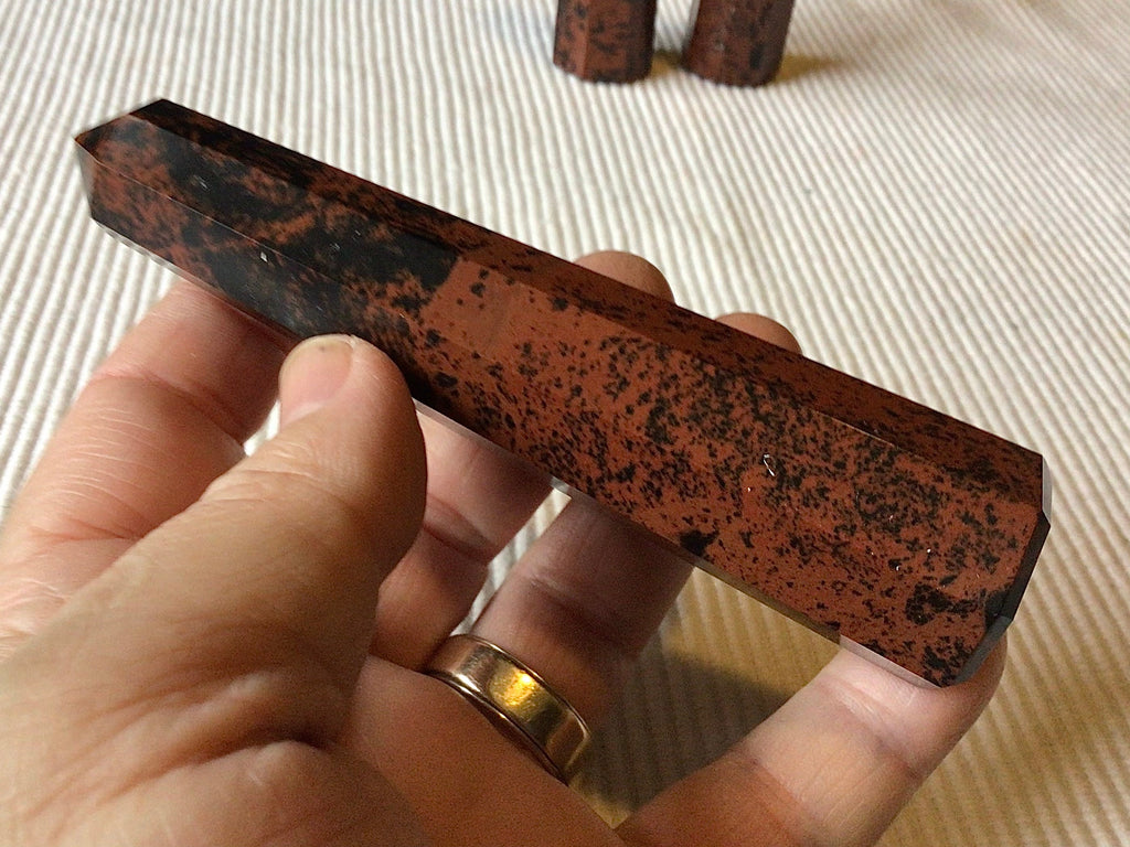 114g Mahogany Obsidian Generator 2D