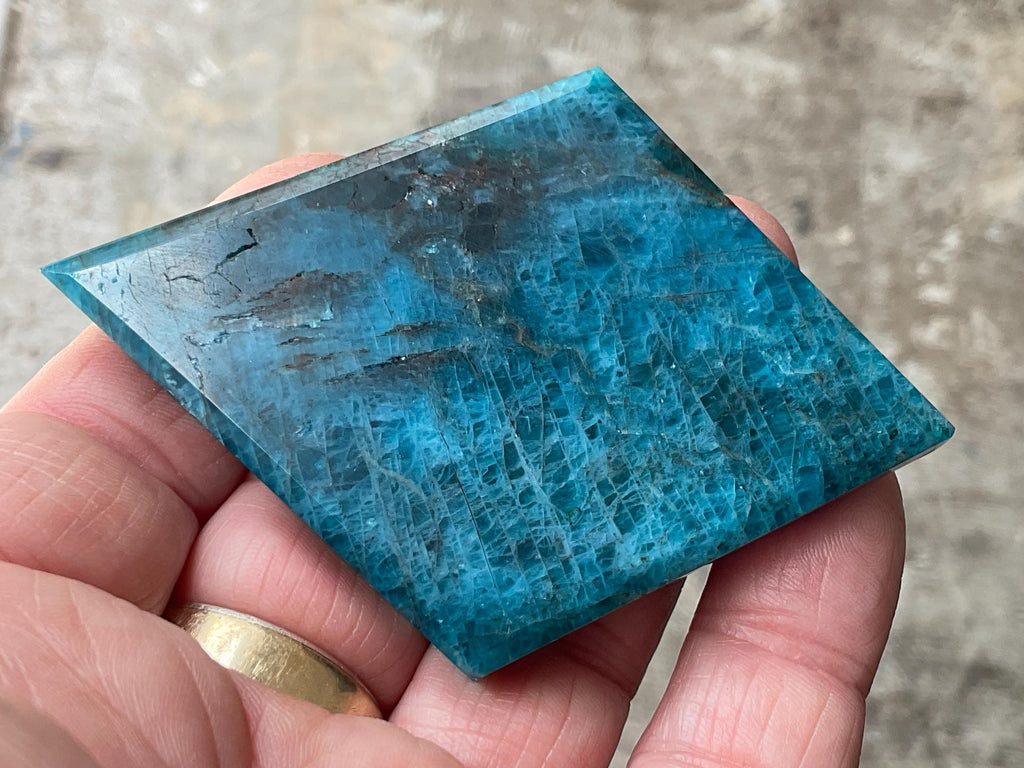 64g Blue Apatite Polished Diamond with stand 1B