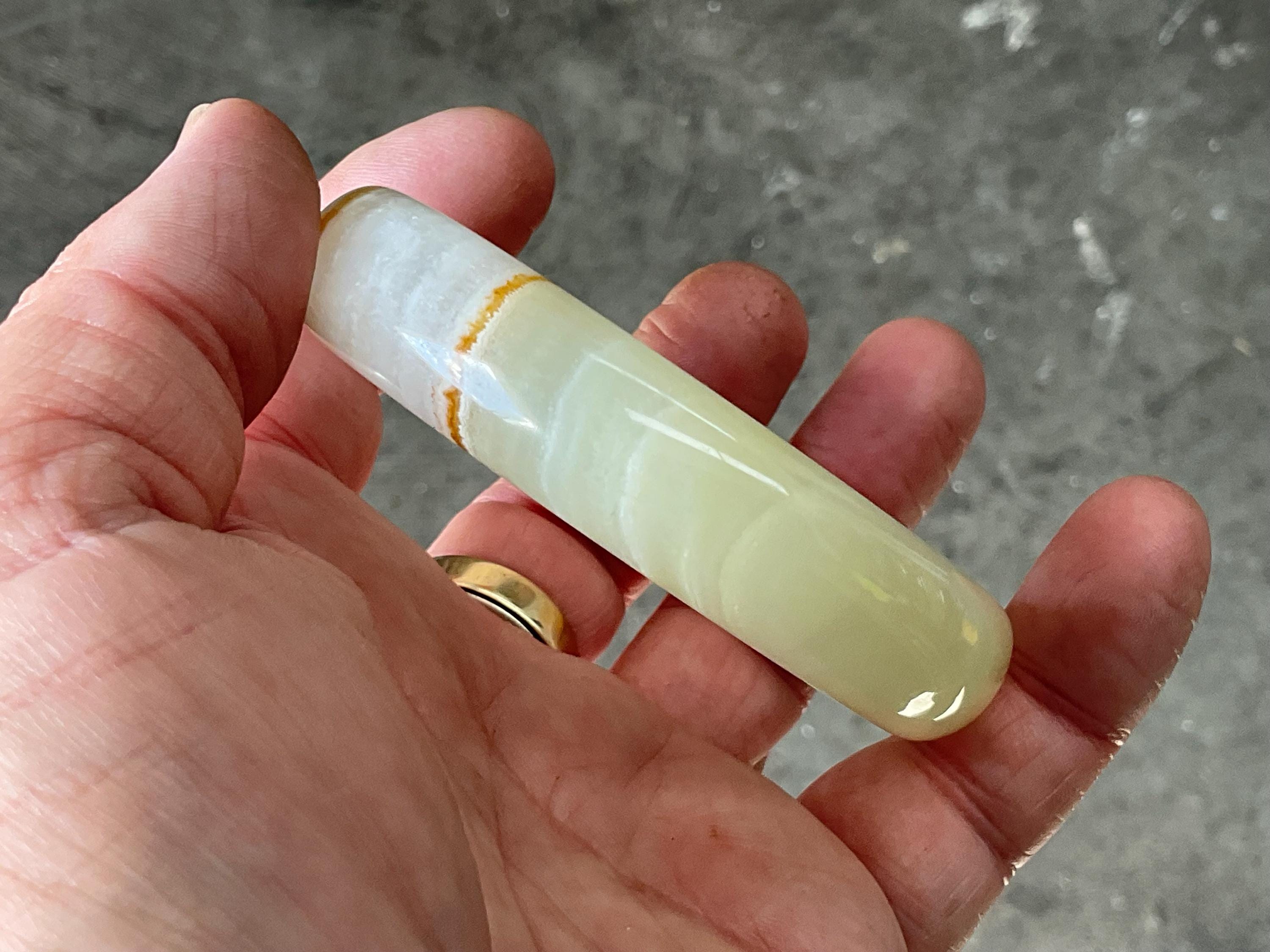 62g Green Banded Onyx Solid Bangle 4A