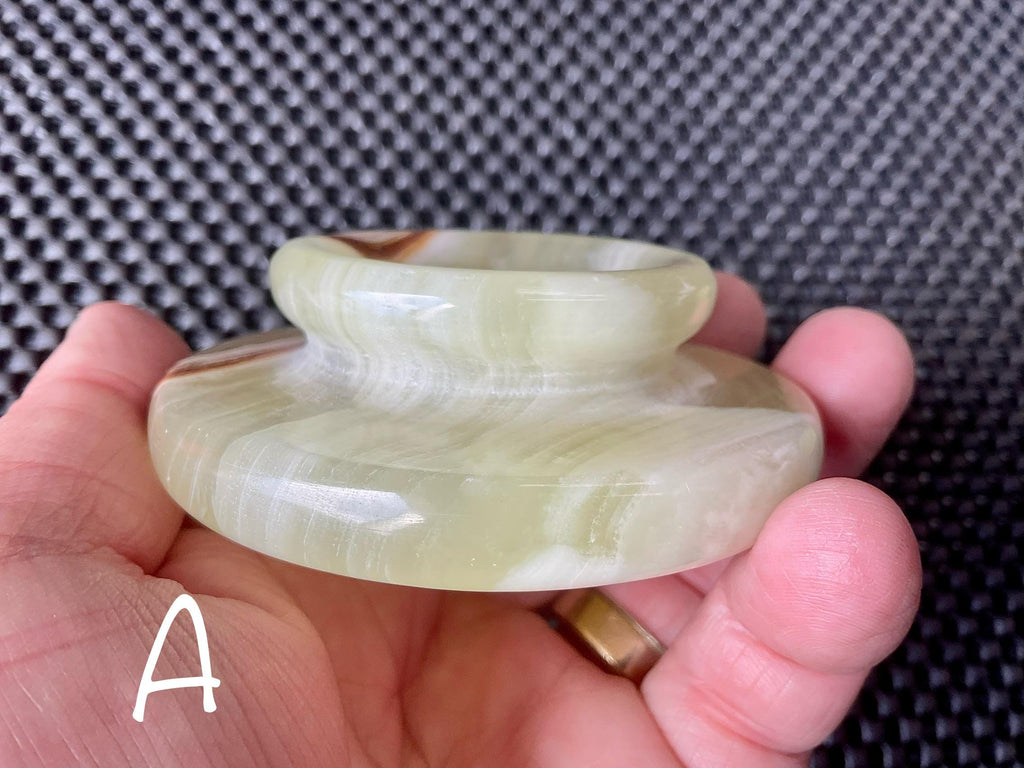 192g Green Banded Onyx Saucer/Egg/Sphere stand 3A