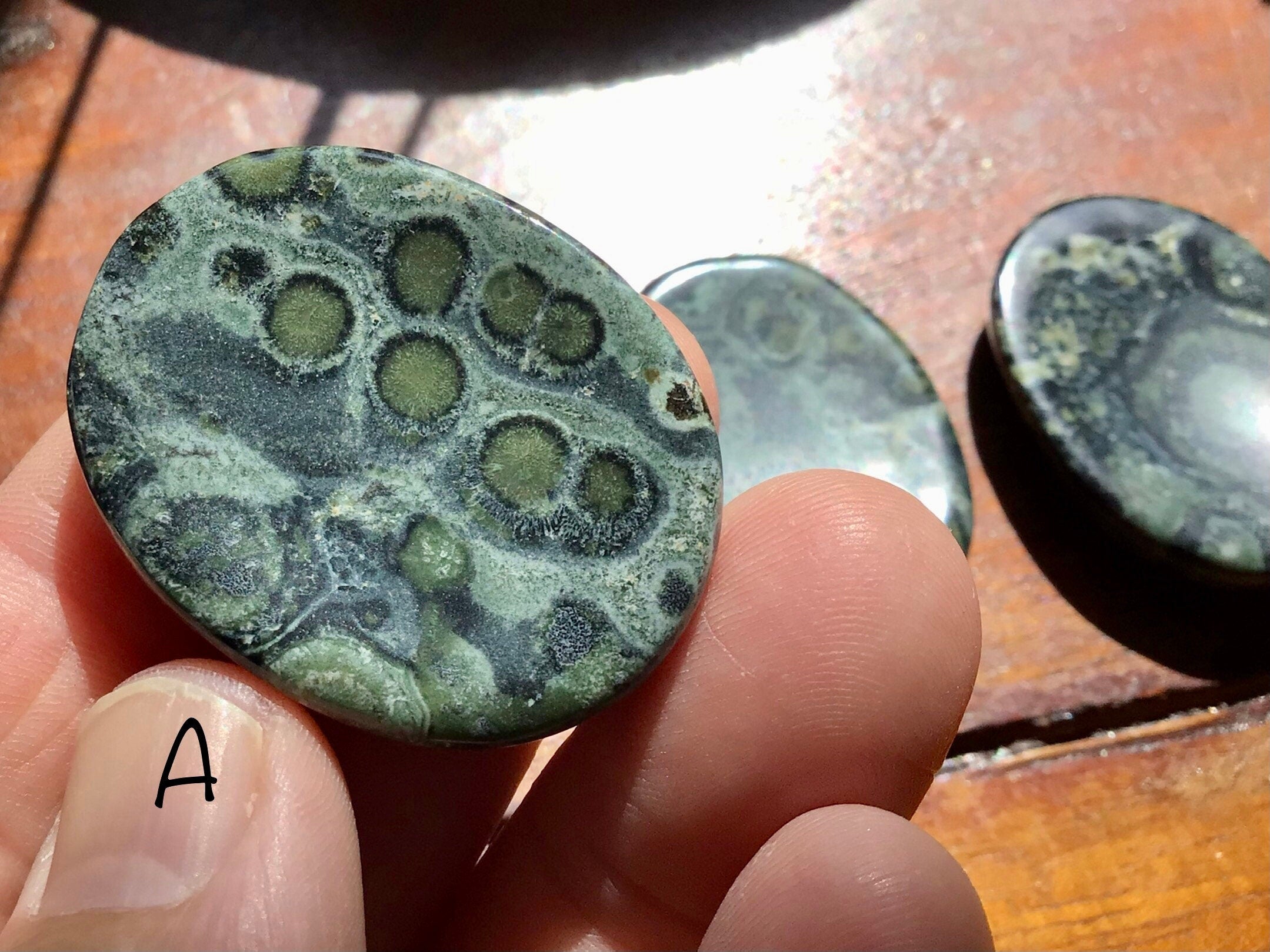 Kambaba Jasper Thumb Stone 2A