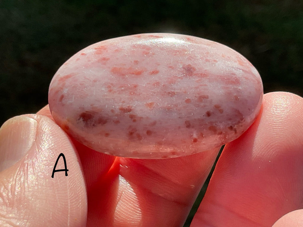 16g Pakistan Strawberry Jasper small Palmstone  1 A