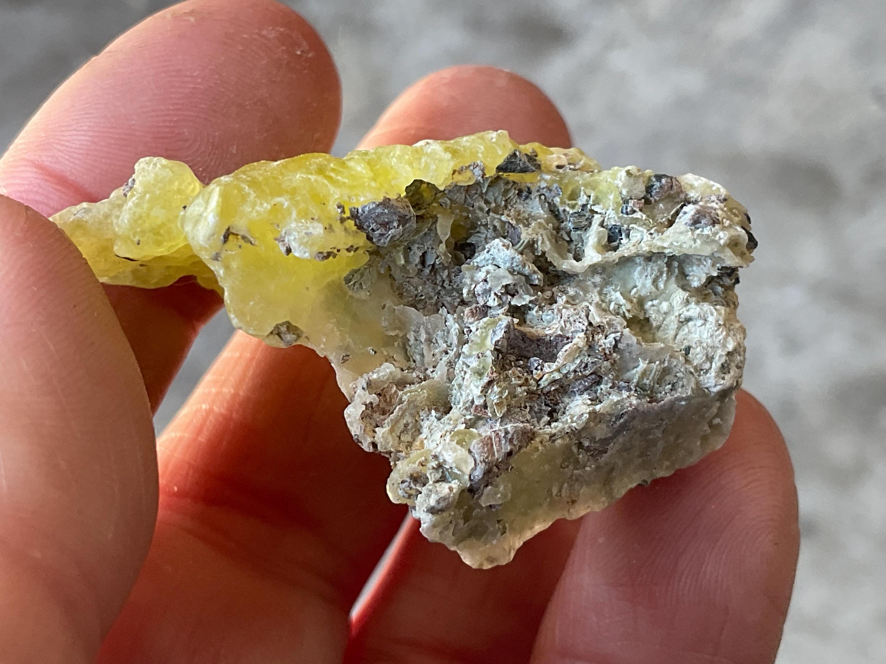 20g Pakistan Yellow Brucite Specimen 6C