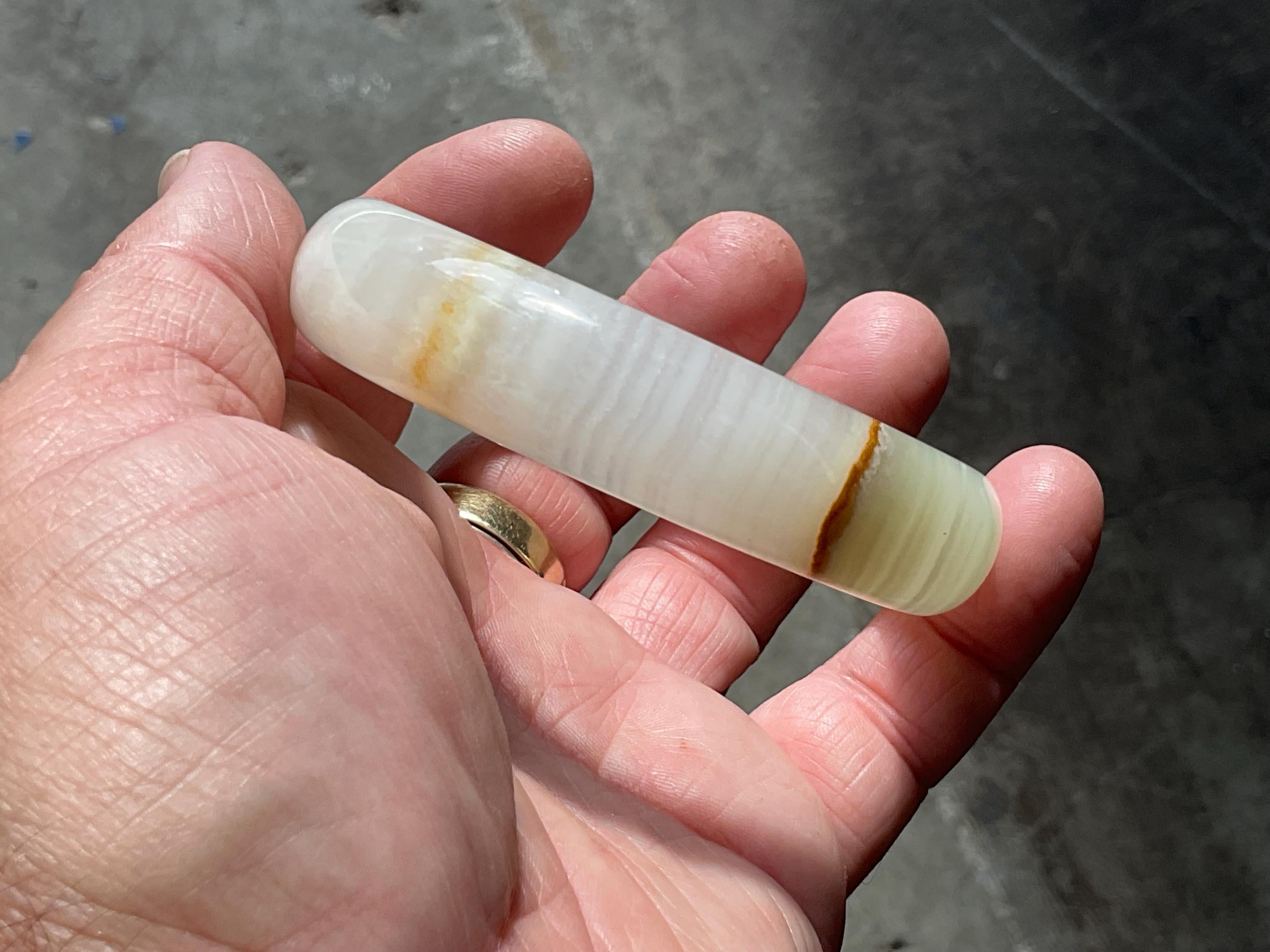 66g Green Banded Onyx Solid Bangle 4B