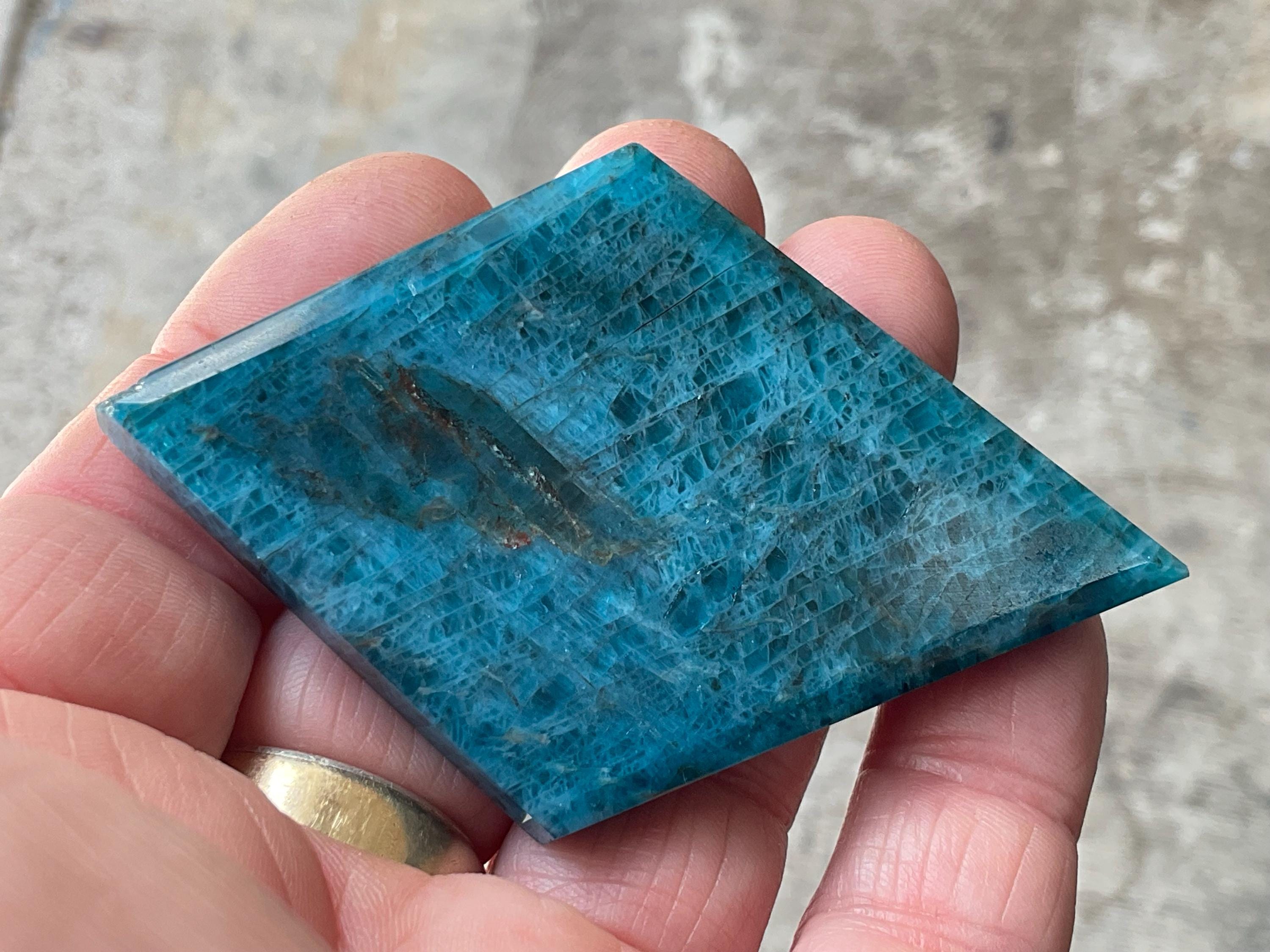 56g Blue Apatite Polished Diamond with stand 1A