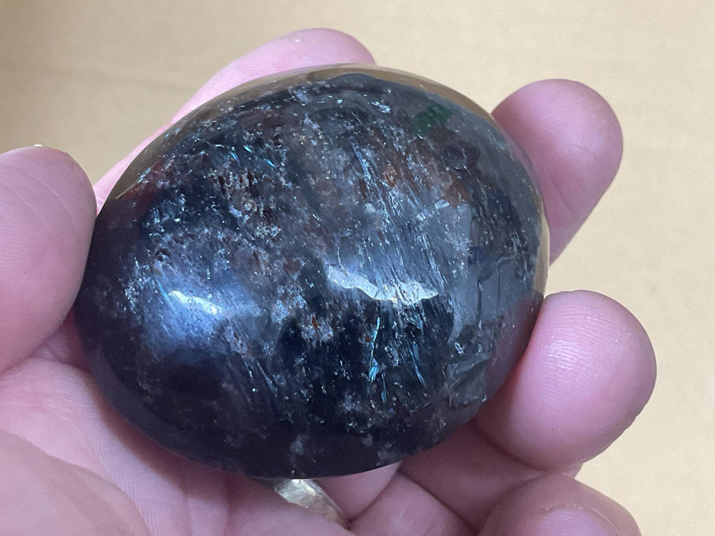 122g Arfvedsonite with Minor Eudialyte Palmstone 11C