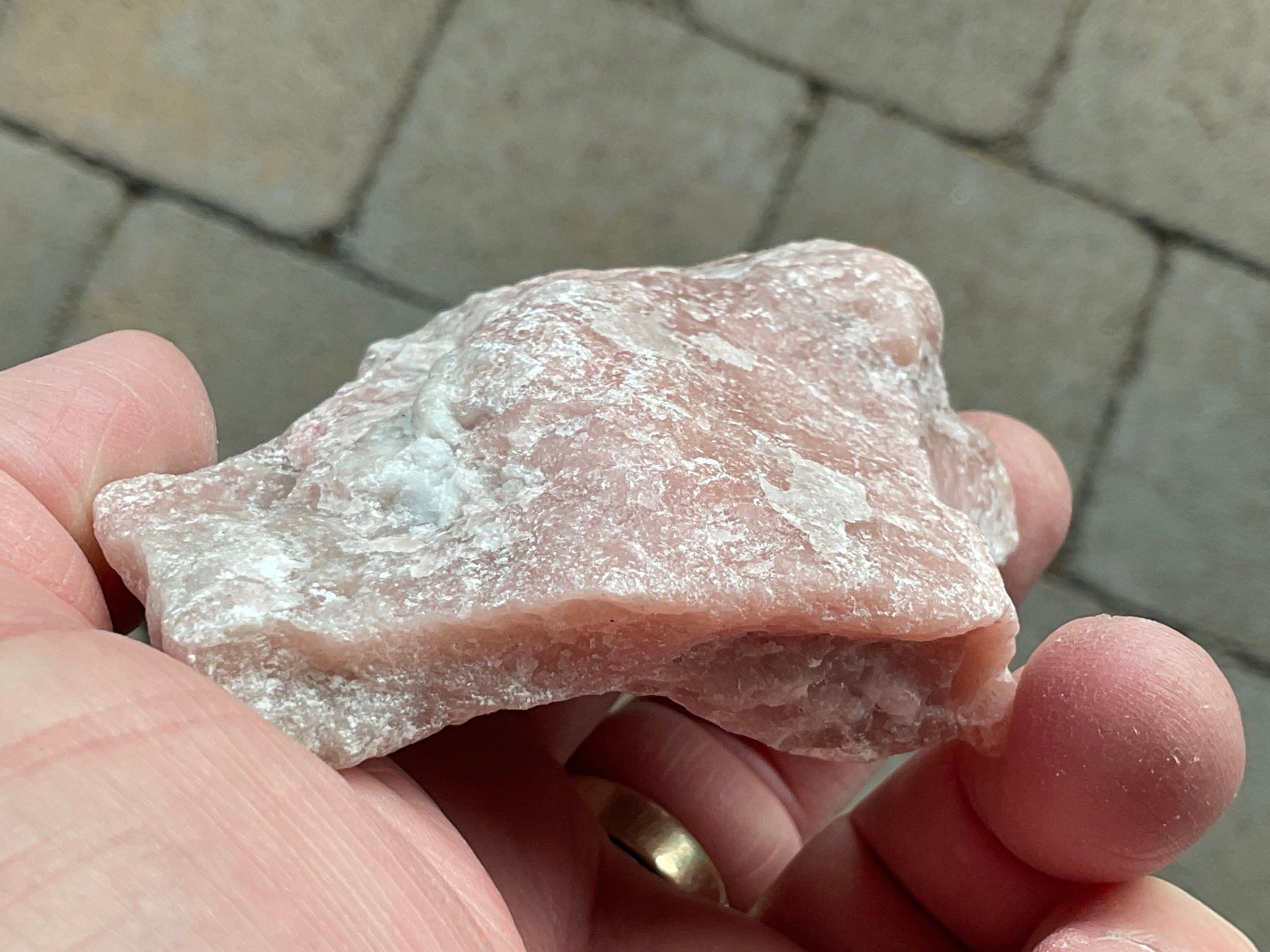 133g Mexican Pink Opal Rough 6A