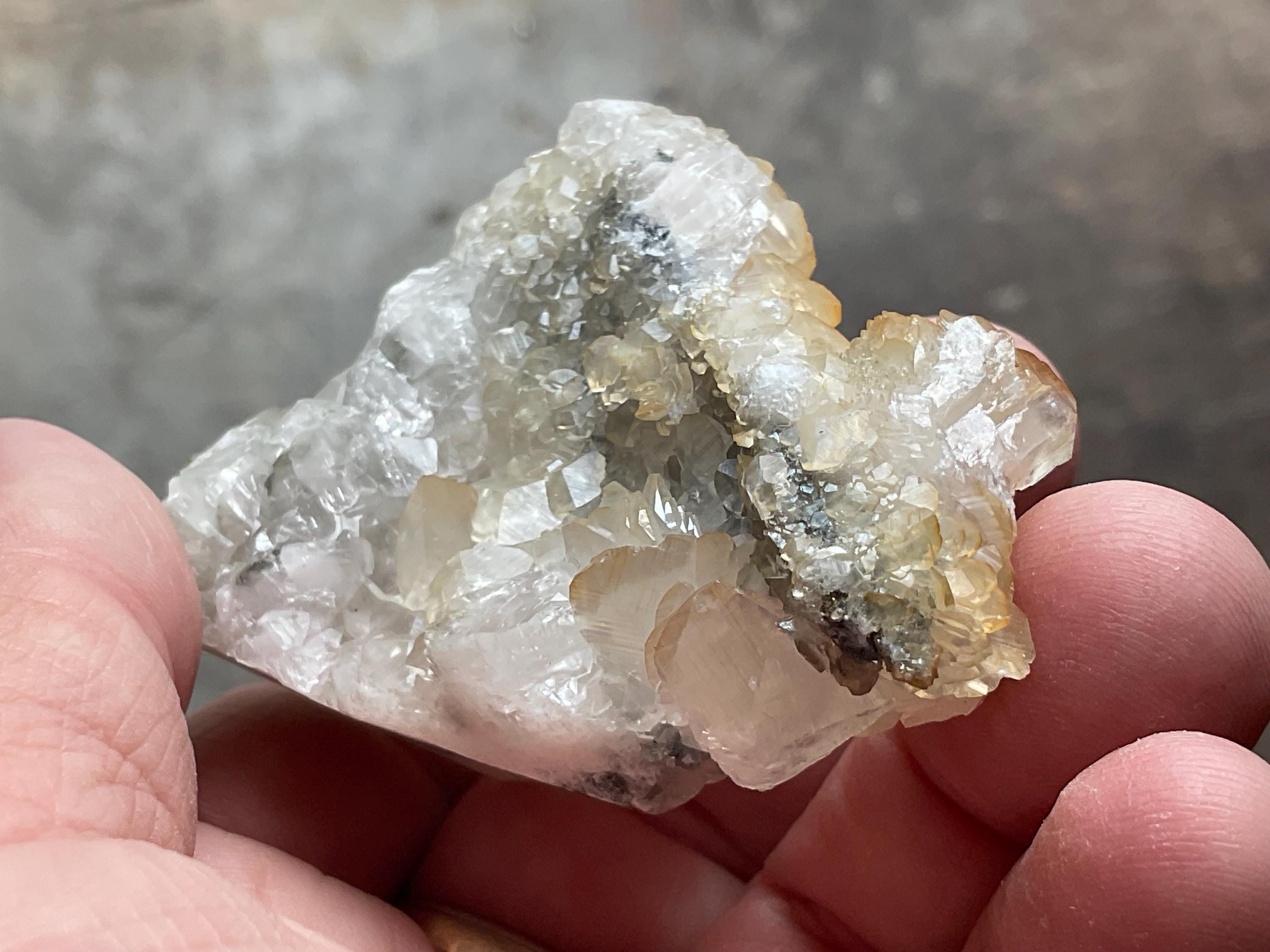 104g Calcite Specimen from Guizhou, China