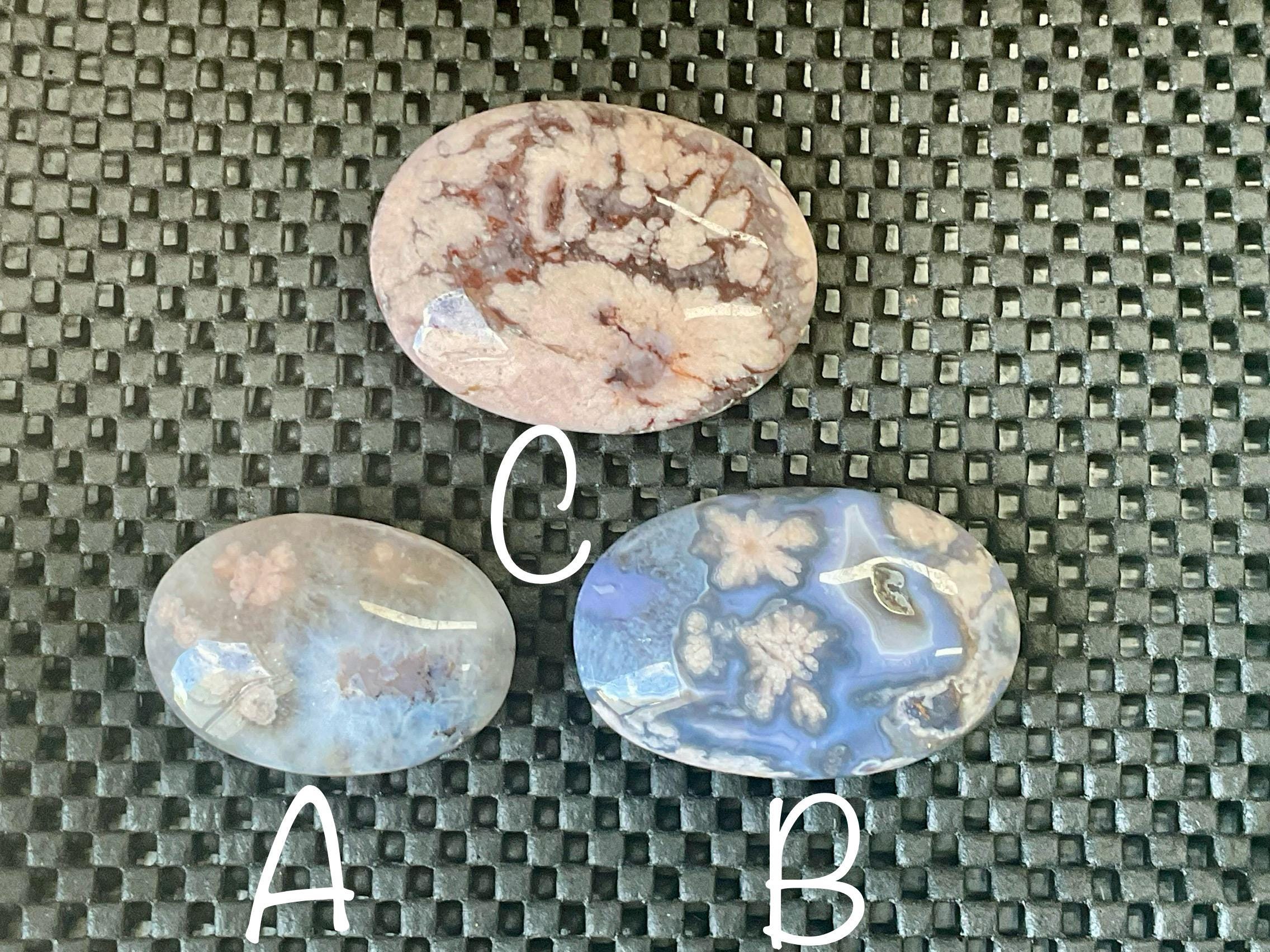 40g Blue Flower Agate Palmstone A
