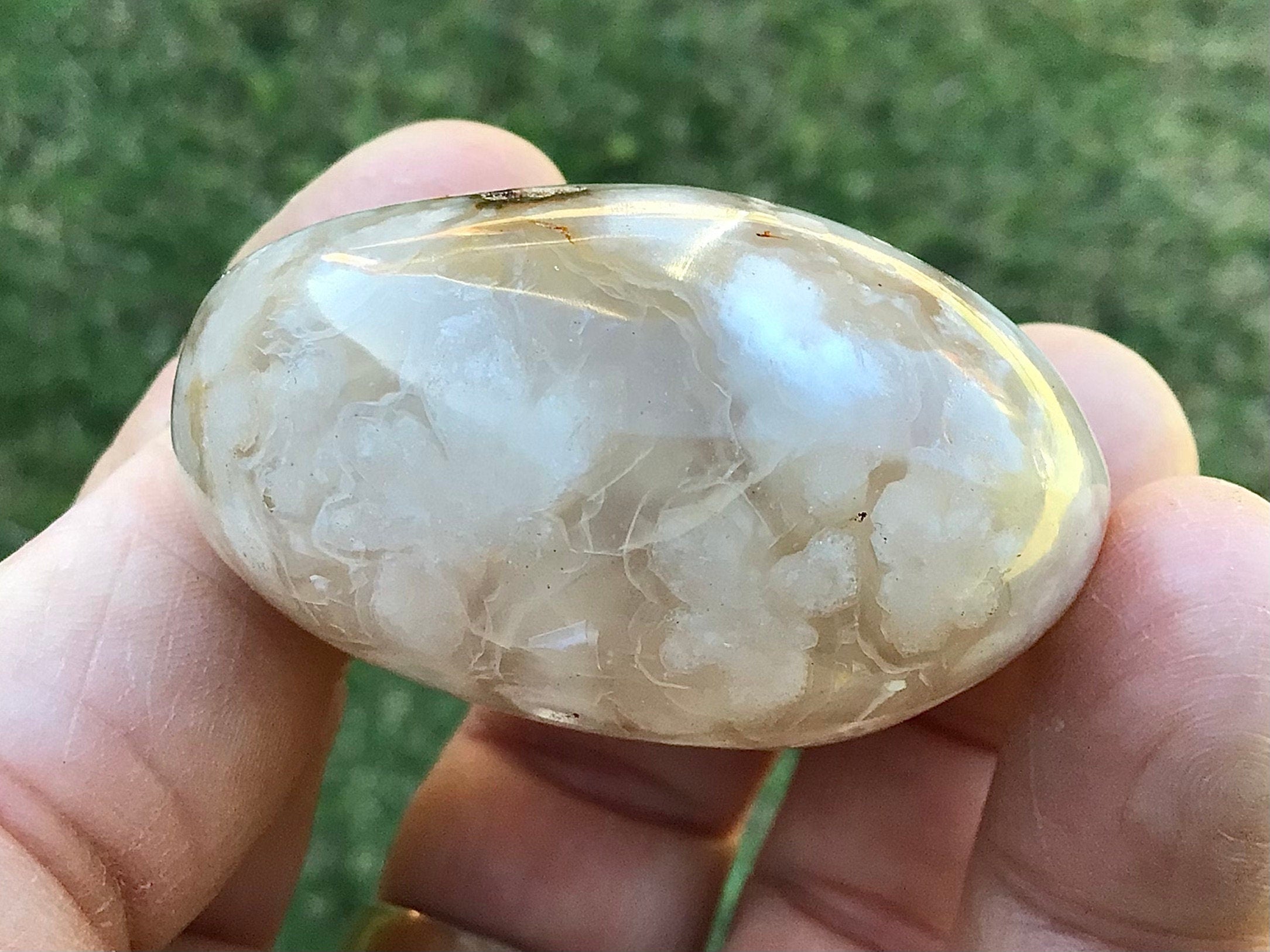 72g Flower Agate Palmstone 4B