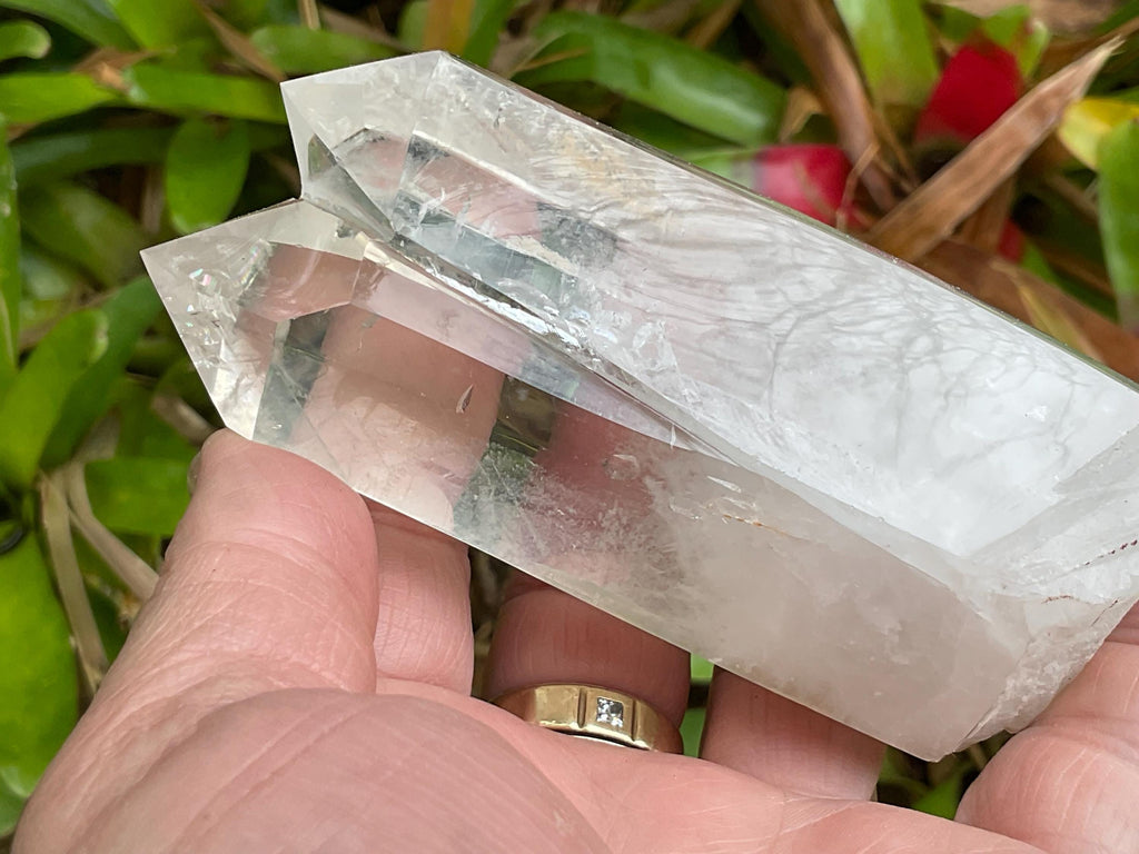 300g “Water Clear” Quartz Generator with custom stand C