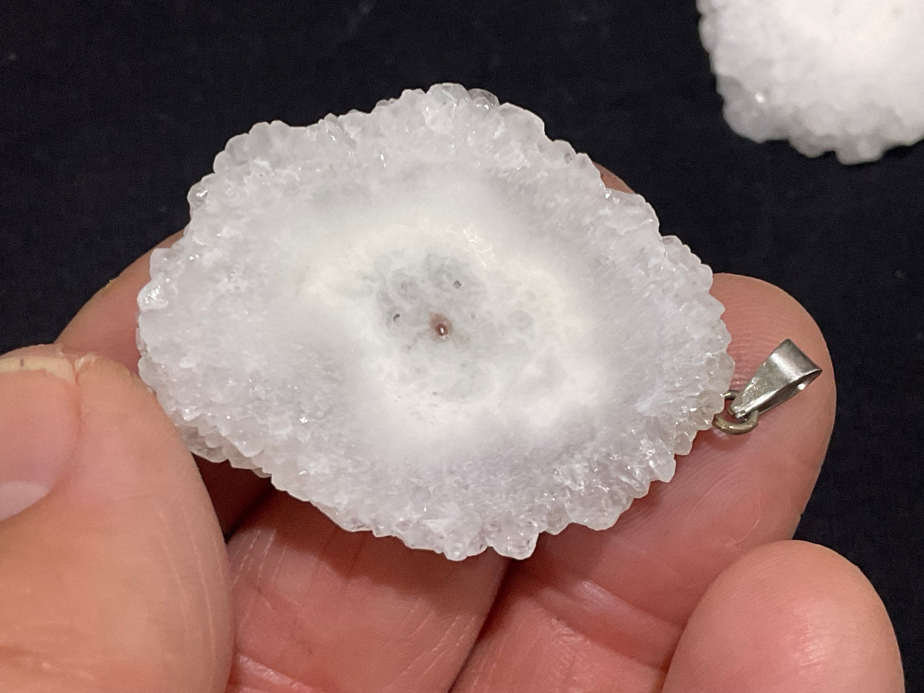 12g Solar Quartz Pendant 2A