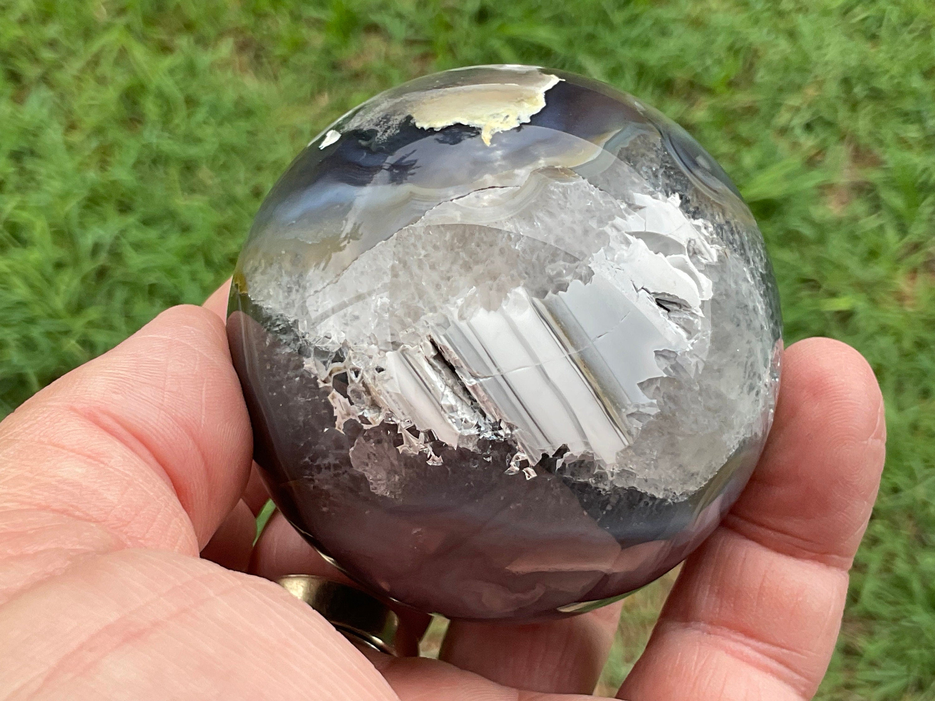 Imperfect 304g Black Flower Agate 5A