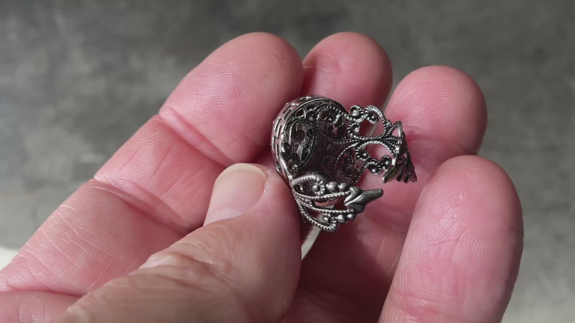 6g Lodelite Cabochon in Antique Style Ring C