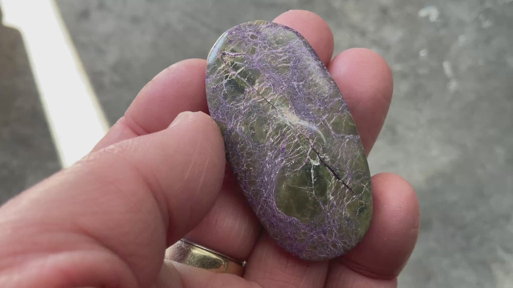 28g Atlantisite Palmstone 3B