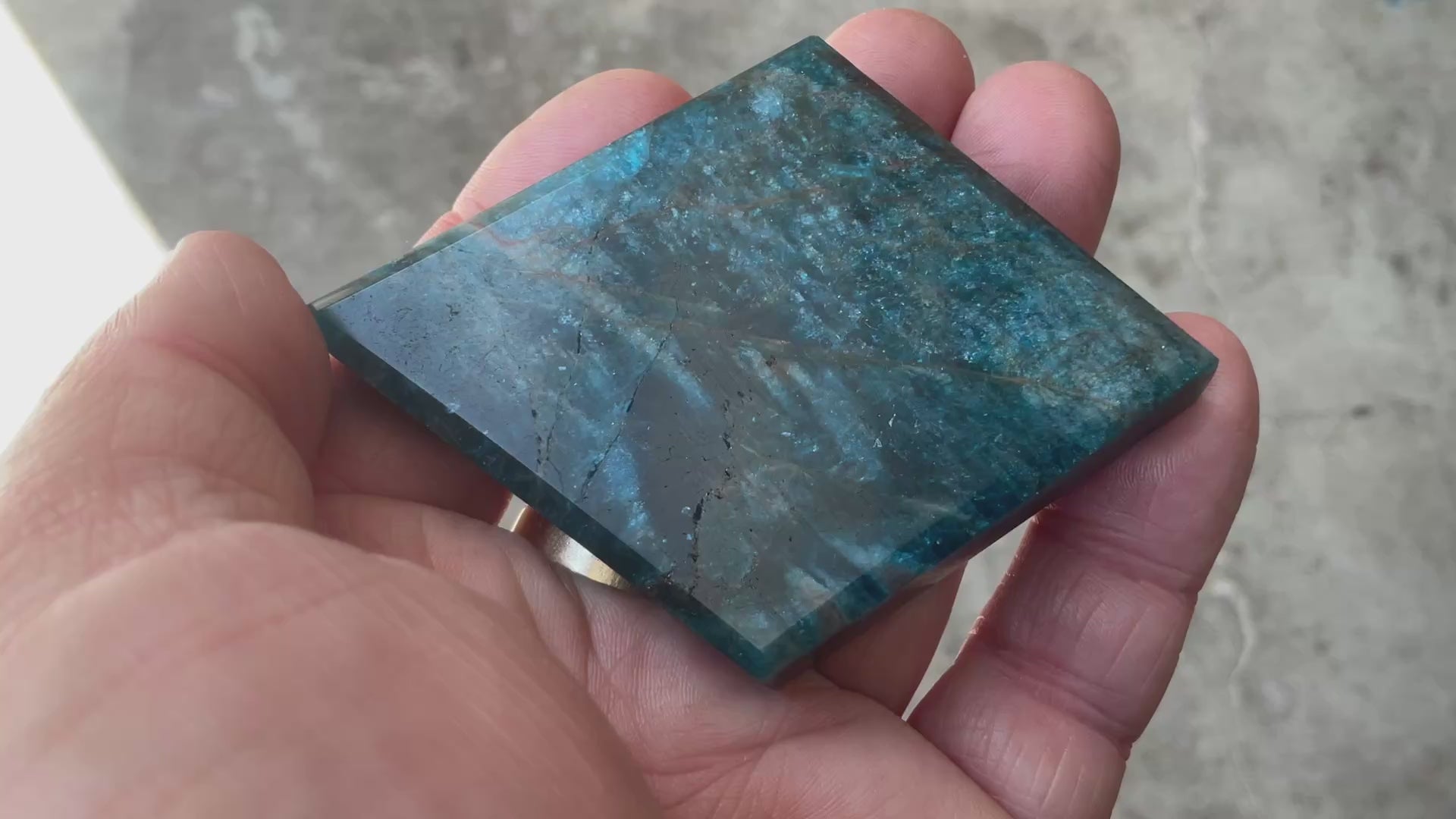 94g Blue Apatite Polished Diamond with stand 4C