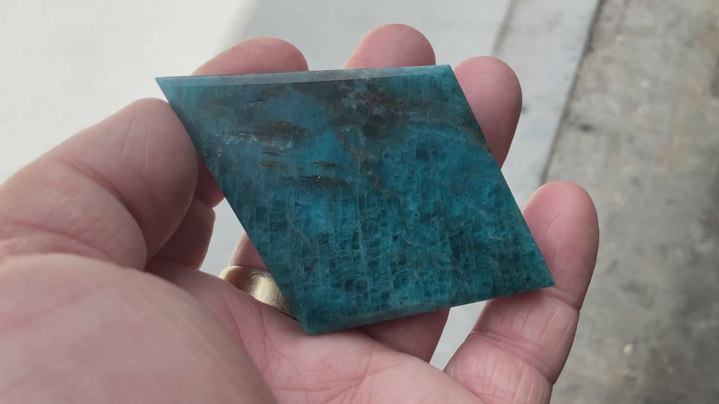 64g Blue Apatite Polished Diamond with stand 1B