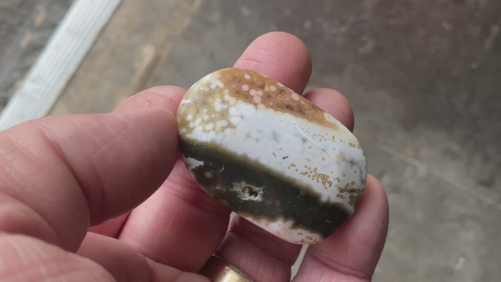 38g 8th Vein Ocean Jasper Palmstone 3A