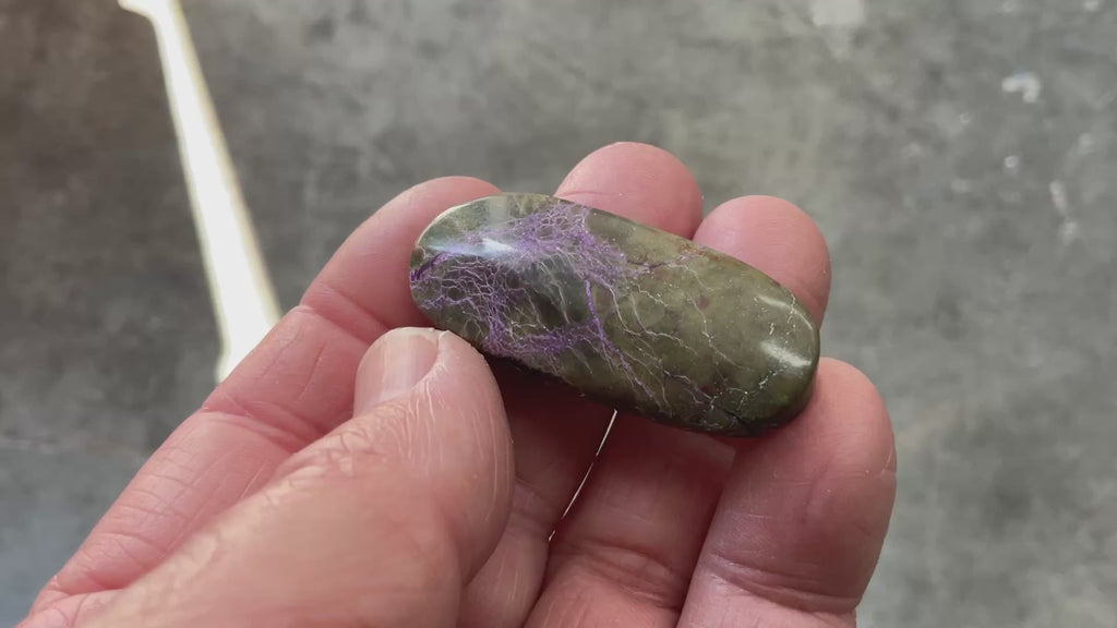 14g Atlantisite Small Palmstone 1A